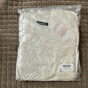Unopened boxy cream sweater